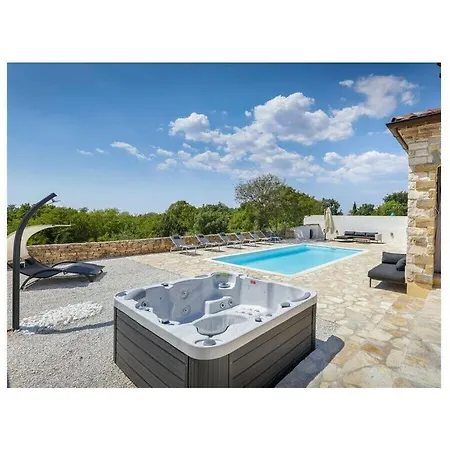 Majda Rovinj Comfortable Hotel
